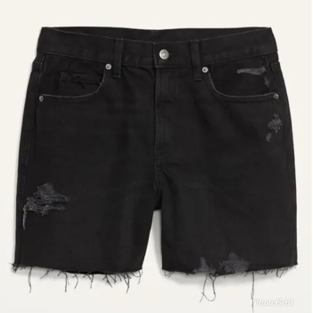 Old Navy High Waisted Slouchy Straight Cut-Off Black Denim Shorts - Picture 5 of 12